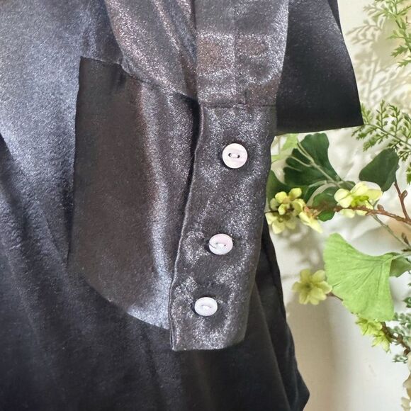 FREE PEOPLE| shooting for the moon satin shirt | Large | black button down - Picture 10 of 15